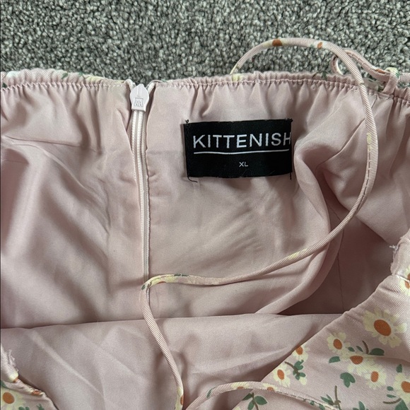 Kittenish Blush Floral Dress - Picture 2 of 3
